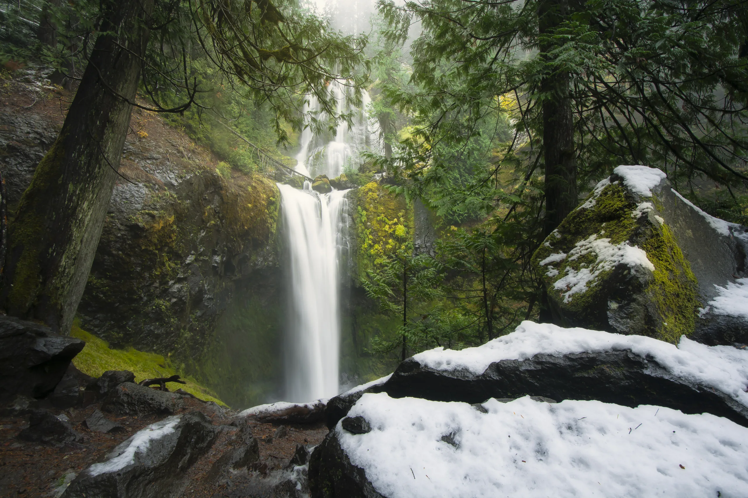 Falls Creek Falls in winter. Photo by Robby Miller.