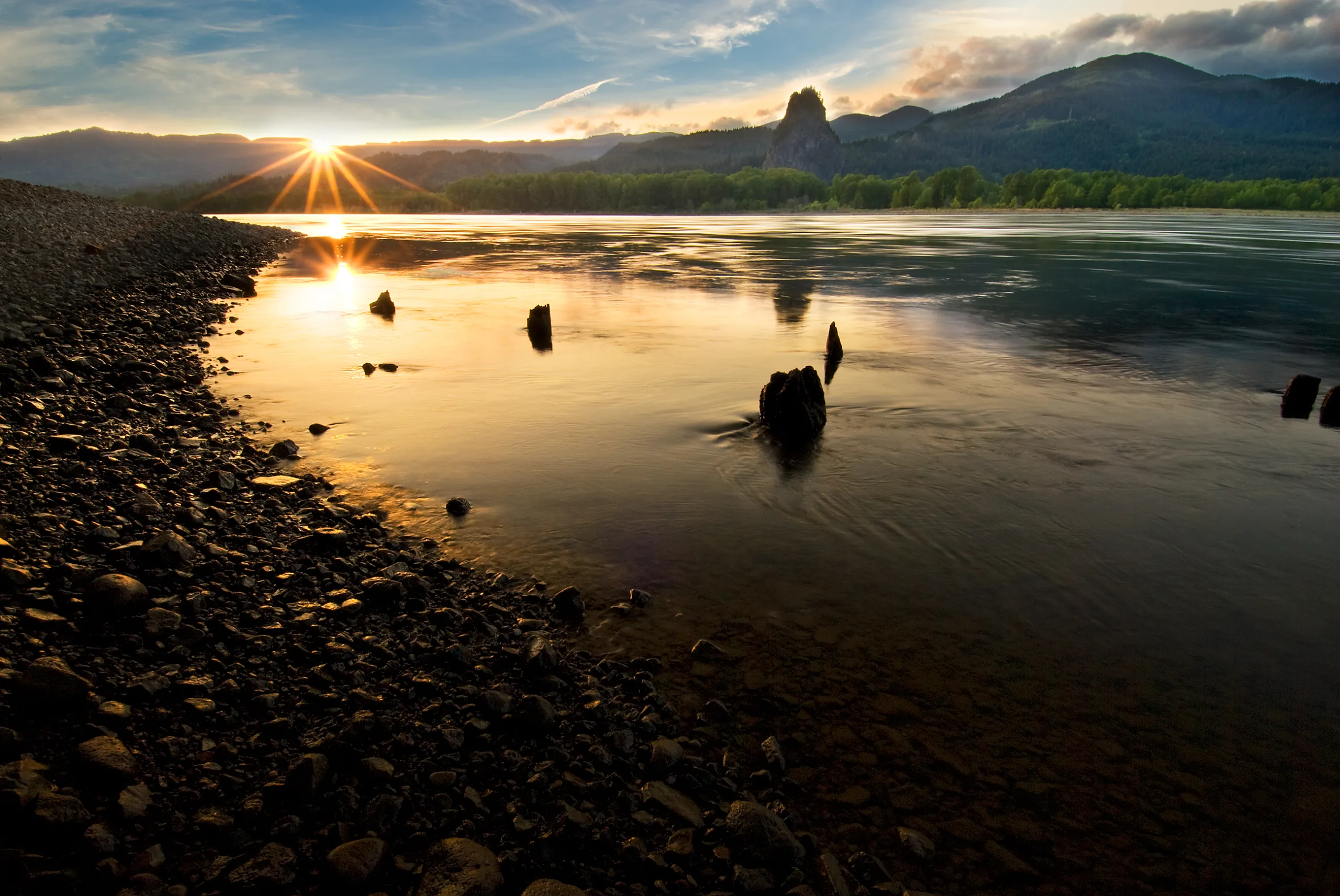 Beacon Rock. Photo by Jeremiah Leipold.