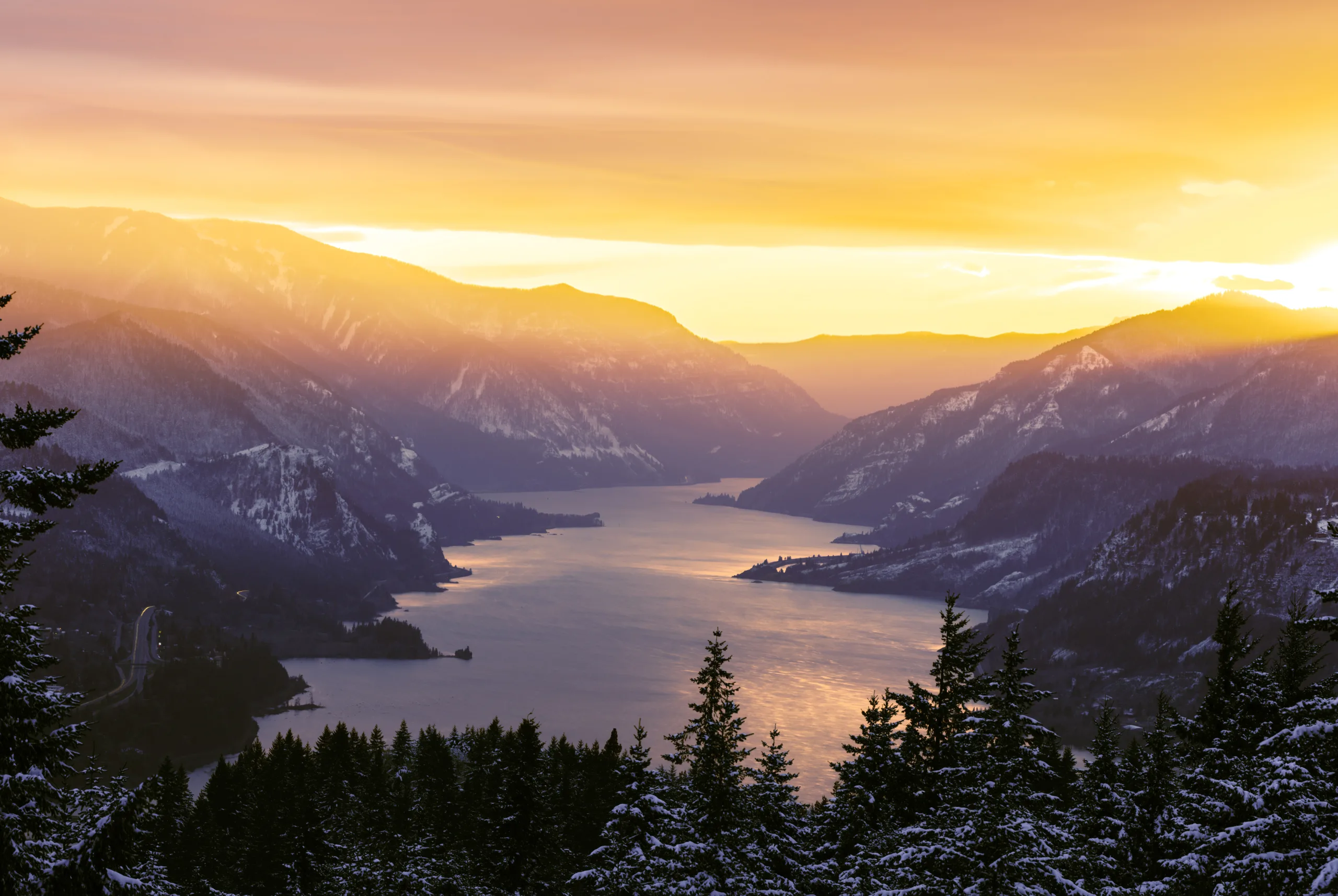 Looking west from White Salmon down the Columbia River. Photo by Paloma Ayala.