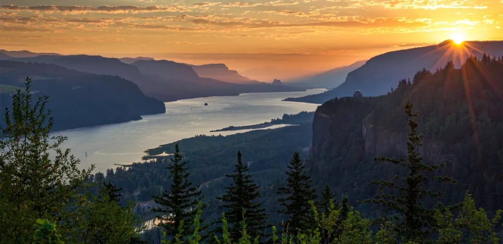 Sunrise from the Portland Women's Forum Scenic Viewpoint. Photo by Chris Elkinton.