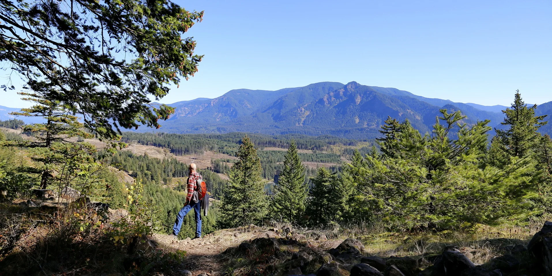 Take the Pacific Crest Trail to Greenleaf Overlook. Photo by Micheal Drewry.