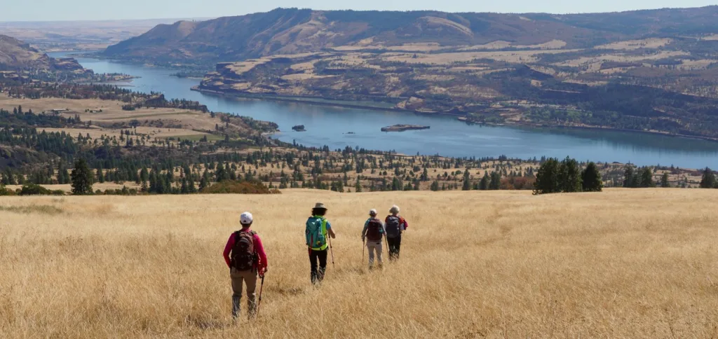 Hikers at Catherine Creek (photographer: Debbie Asakawa)