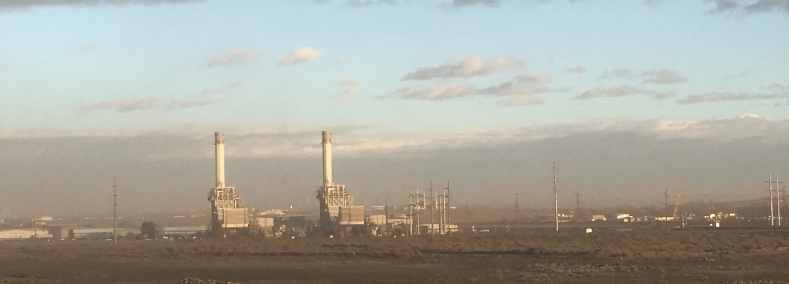 The Perennial gas-fired plant would have been sited adjacent to the existing Hermiston Generating Project, shown here. (Photo: Dan Serres, Columbia Riverkeeper)