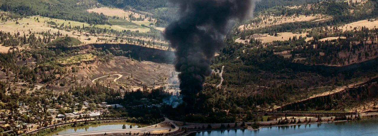 2016 oil train derailment, spill, and fire at Mosier, Oregon. (photo: Paloma Ayala)