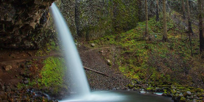 Ponytail Falls. Photo by Cate Hotchkiss.